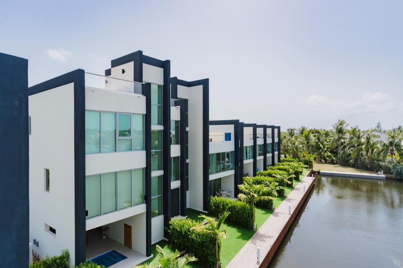 One Canal Point Джорджтаун Экстерьер фото