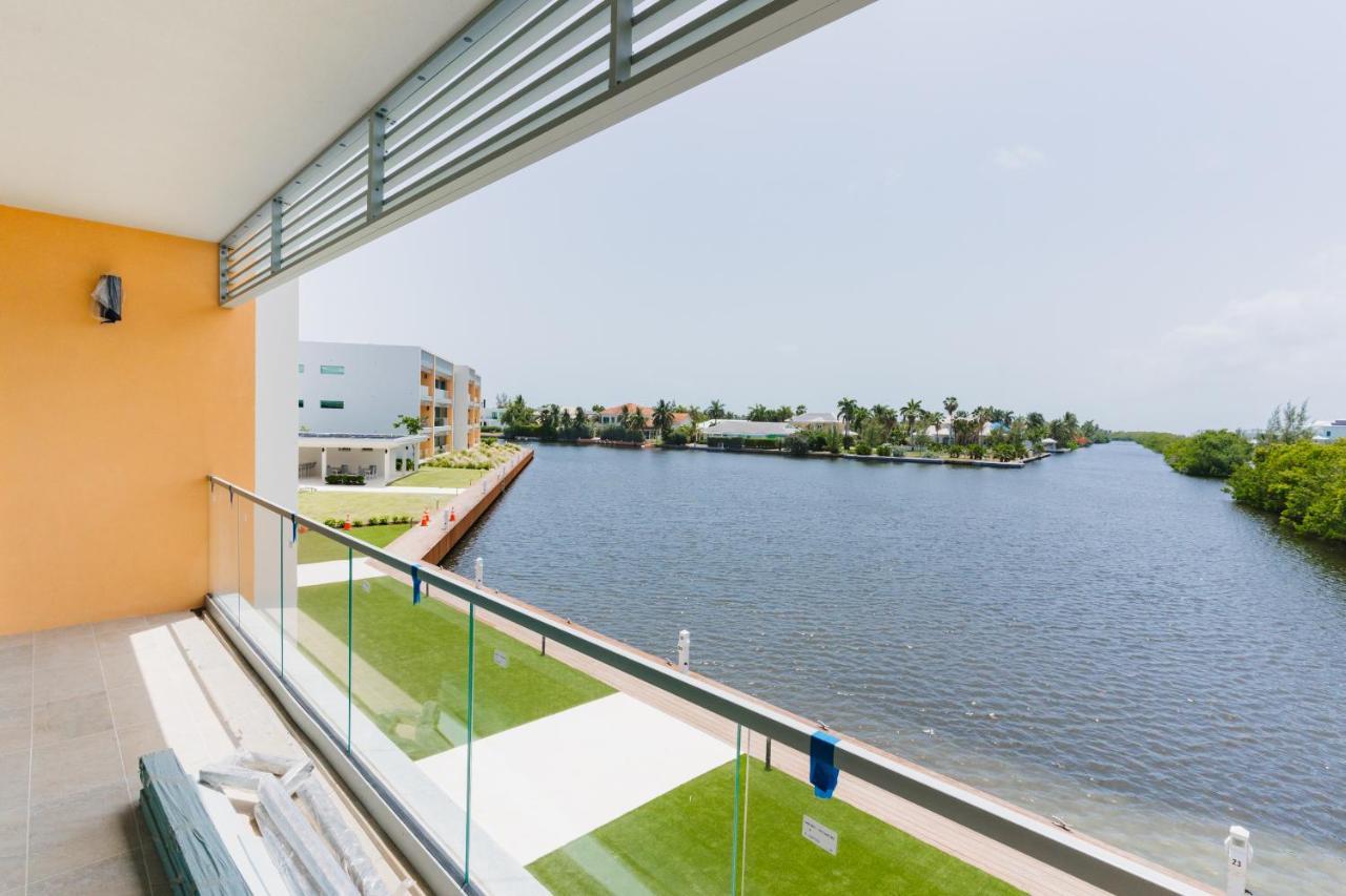 One Canal Point Джорджтаун Экстерьер фото